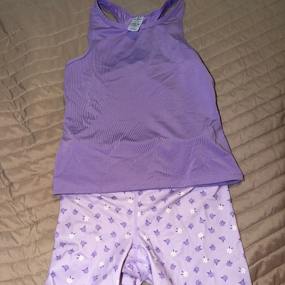 Athletic outfit